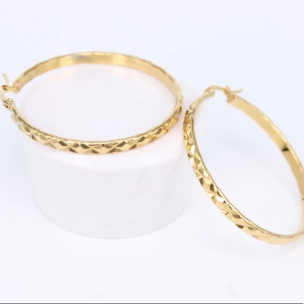 18K gold plated geometric hoop earrings - Picture 2 of 3